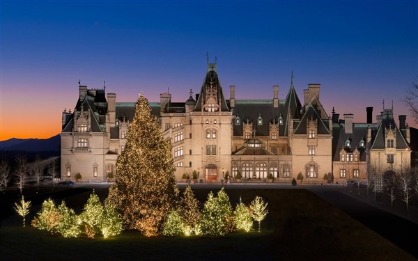 A Smoky Mountain Christmas With Biltmore Estate